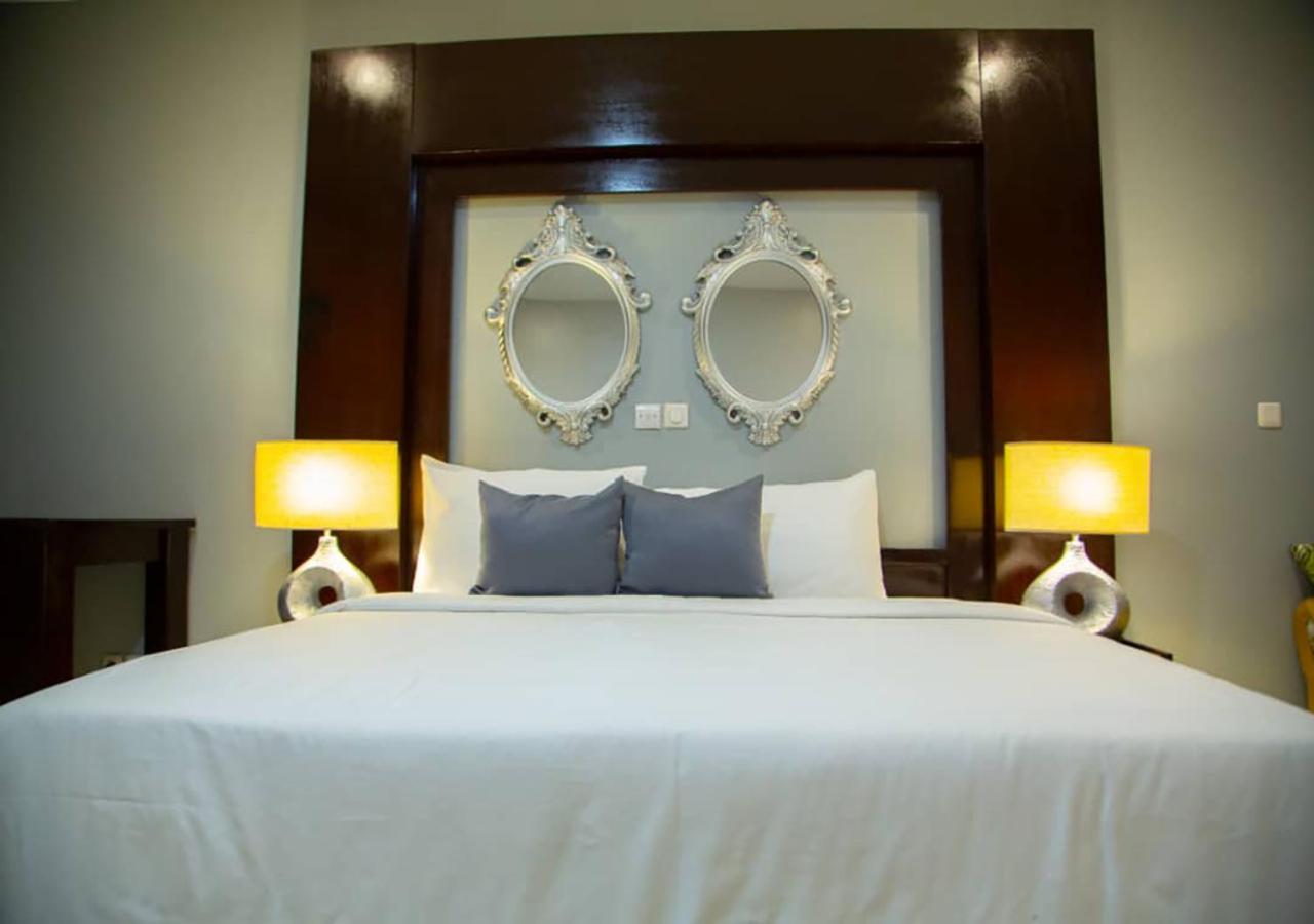 Onyx Hotel Yamoussoukro Esterno foto