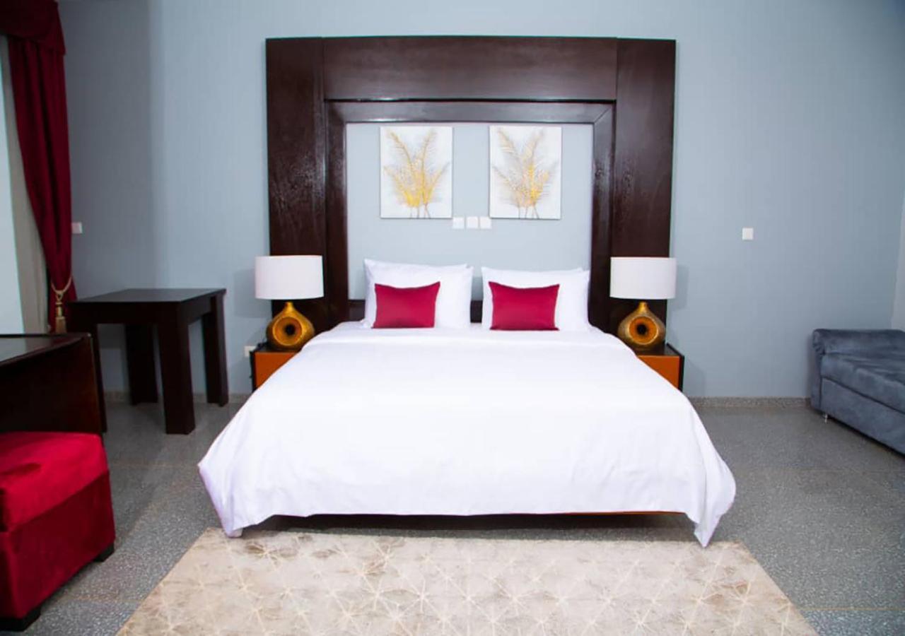 Onyx Hotel Yamoussoukro Esterno foto