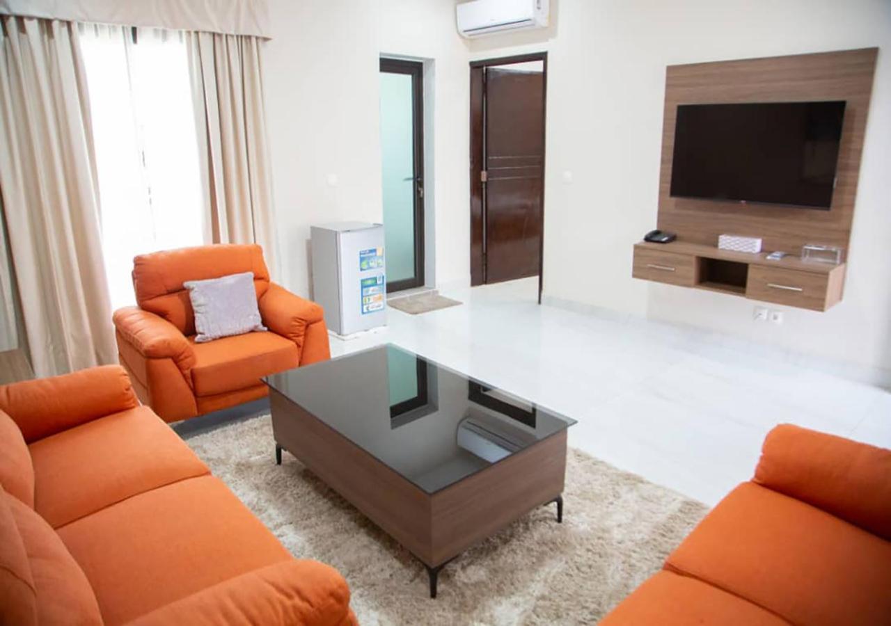 Onyx Hotel Yamoussoukro Esterno foto