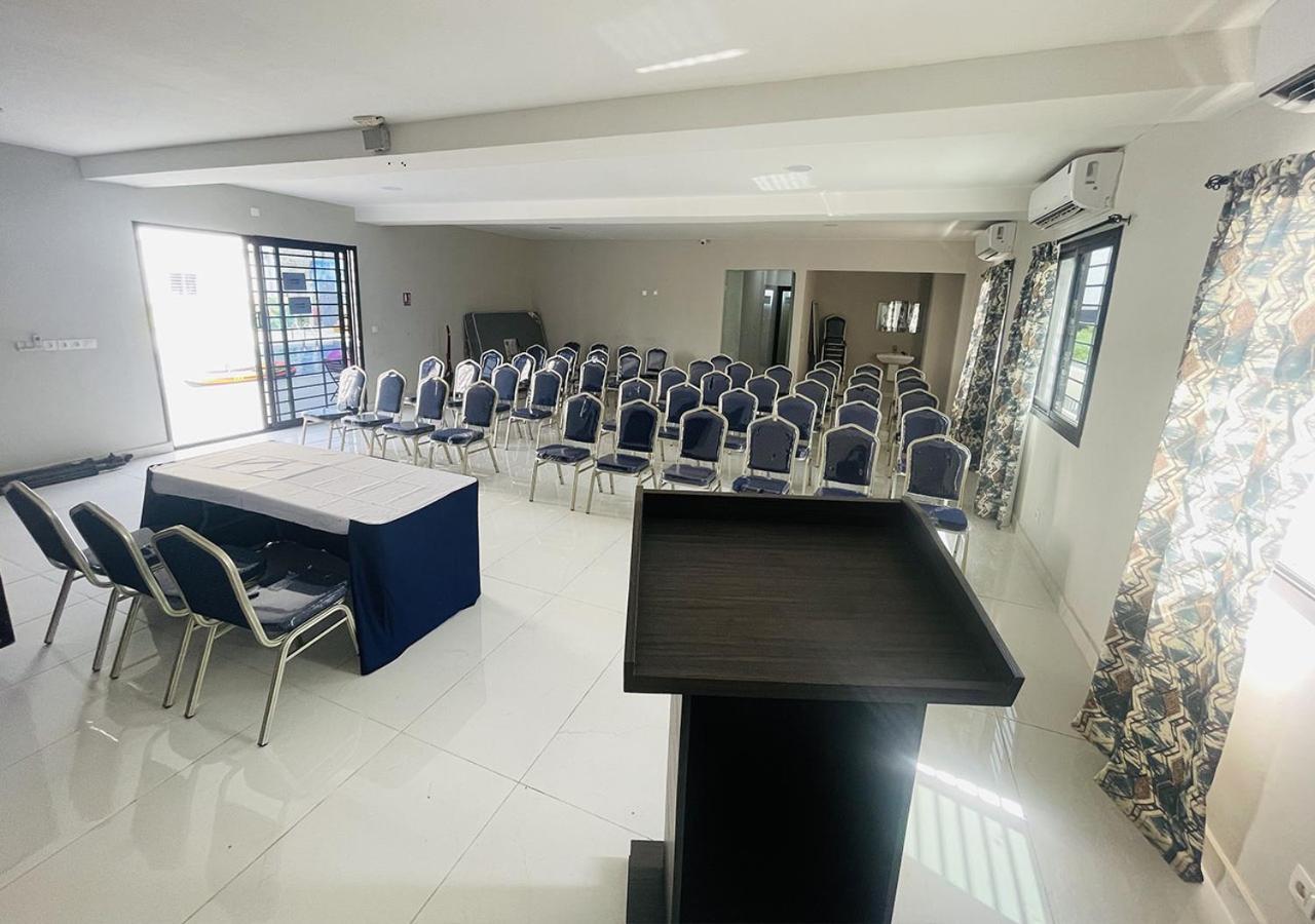 Onyx Hotel Yamoussoukro Esterno foto