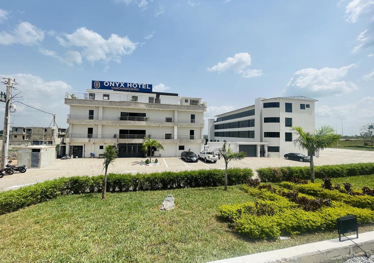 Onyx Hotel Yamoussoukro Esterno foto